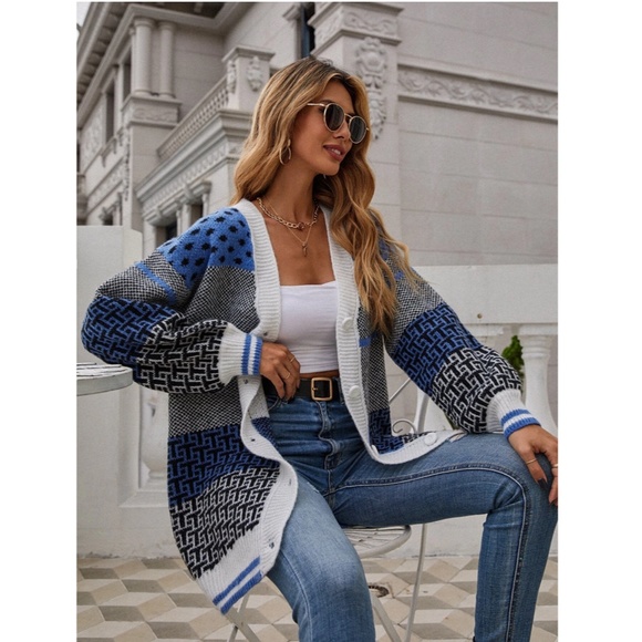 Printed Oversized Button Up V-Neck Cardigan Blue Grey White Black Lantern Sleeve - Picture 4 of 8